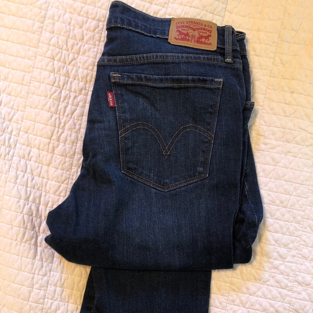 Levi’s Women’s 505 Straight 28 Darkwash Jeans, 28